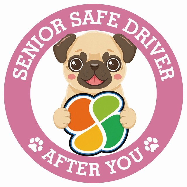 カーサイン 高齢者マーク SENIOR SAFE DRIVER パグ ステッカー シール 直径13cm 肉球 日本製 車
