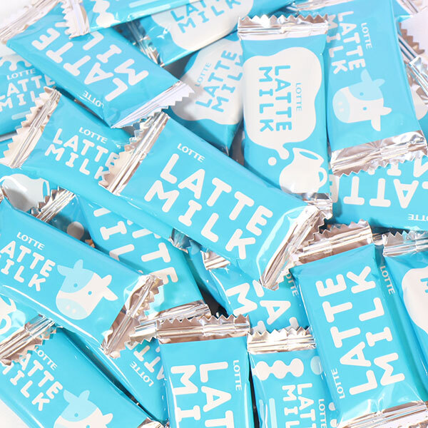 (全国送料無料)ロッテ 濃厚ミルク味のチョコレート LATTE MILK 40コ メール便ミニ (4903333239535px40mz)【送料無料 詰め合わせ おやつ 小袋 個包装 お試し】