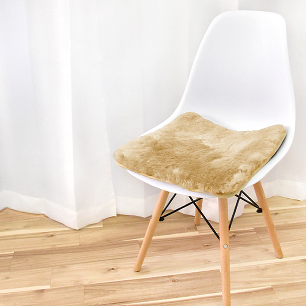 【アウトレット商品】ムートンシートクッション 短毛タイプ 40×40cm (大判サイズ) 毛皮 ムートンクッション ムートン クッション 座布団 ソファー 暖かい 短毛 シートクッション 冷え性対策 夏でもさらさら エアコン対策 おしゃれ 韓国インテリア 北欧 かわいい
