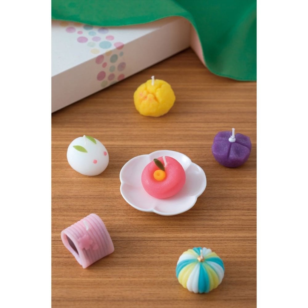 カメヤマ 和菓子づくし キャンドル ギフトセット 12種入 ろうそく 香り付き お供えキャンドル 陶製皿付き【北海道・沖縄県・離島 配送不可】
