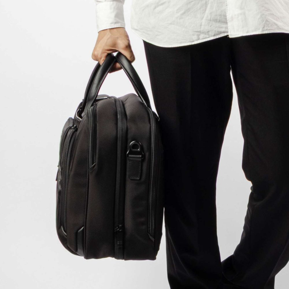 トゥミ TUMI ALPHA アルファ MEDIUM 15 EXP BRIEFCASE ミディアム 15インチ エクスパンダブル ブリーフケース 02603141D4 158971 ビジネスバッグ 通勤 メンズ バッグ ブラック