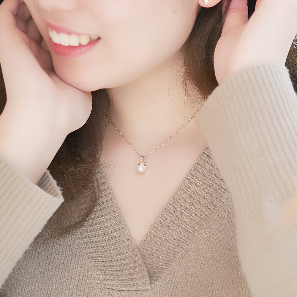 "天使の卵" 1粒 本真珠 レディース 10金 ペンダント ネックレス【天使の卵 "パールペンダントネックレス"】 女性 彼女 妻 誕生日 プレゼント 誕生日プレゼント 結婚記念日 ☆送料無料☆ [天使862PLK10] おすすめ プレゼント 人気 ブランド 秋アクセ　秋ジュエリー ご褒美ジュエリー 彼女 ネックレス ギフト バースデー ギフト 記念日