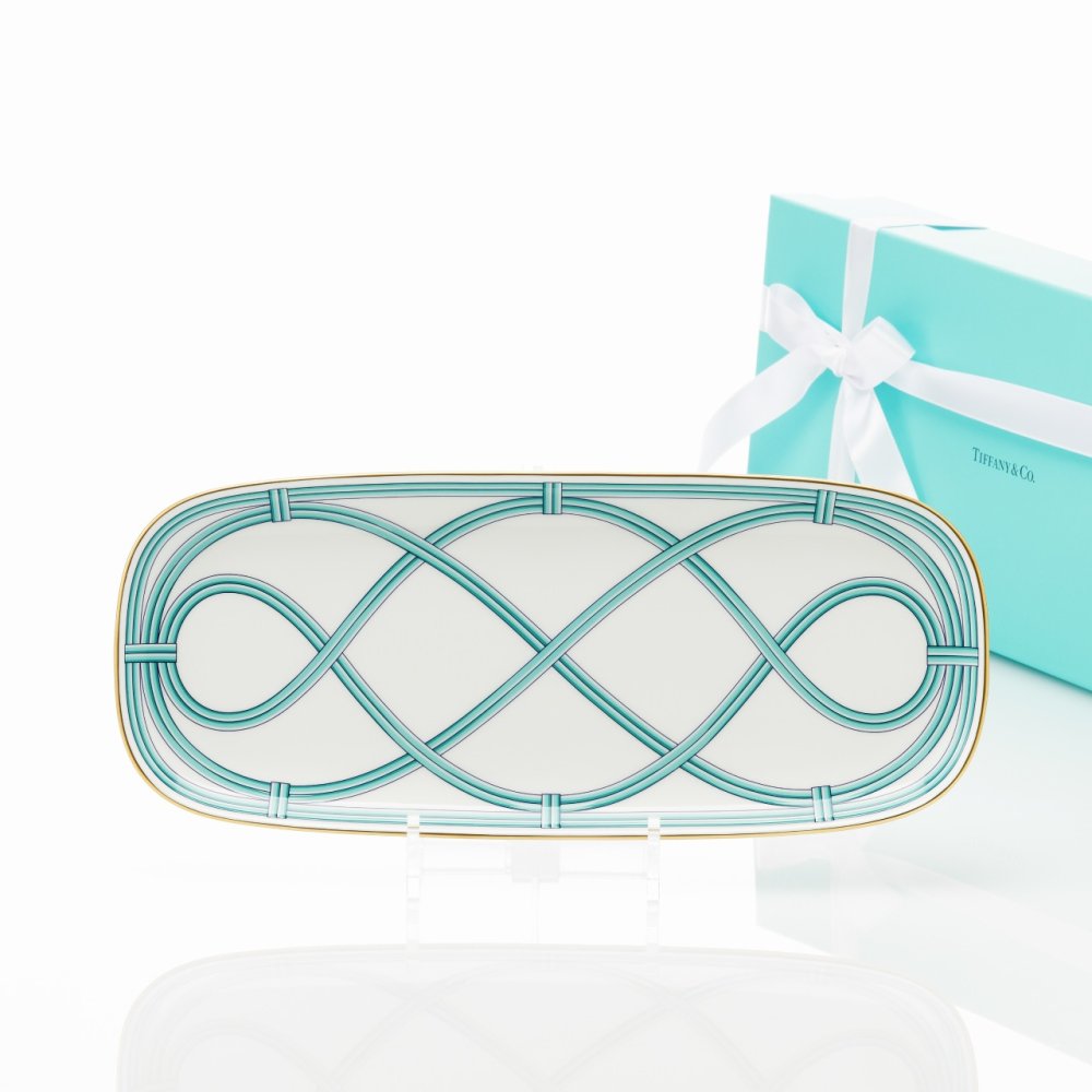 Tiffany ティファニー ブルー リンク スモール サービング プラター 35.8cm 単品 名入れ彫刻代込み 名入れ 名前入り ギフト プレゼント 誕生日 記念日 母の日 還暦 退職 受賞 お祝い 名前 刻印 法人記念品 正規品 紙袋付き 開店祝 周年祝 大皿