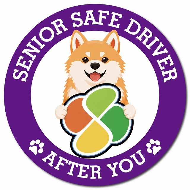 カーサイン 高齢者マーク SENIOR SAFE DRIVER 秋田犬 マグネット 強力 直径13cm 肉球 日本製 車 ステッカー