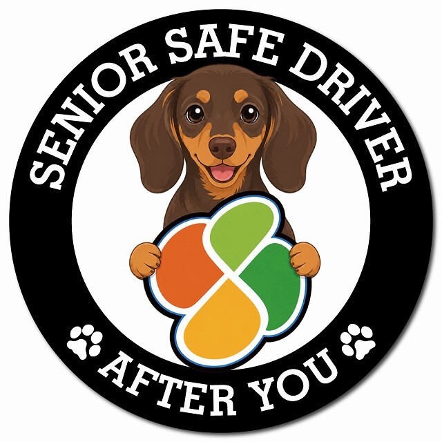 カーサイン 高齢者マーク SENIOR SAFE DRIVER ミニチュアダックスフンド マグネット 強力 直径13cm 肉球 日本製 車 ステッカー