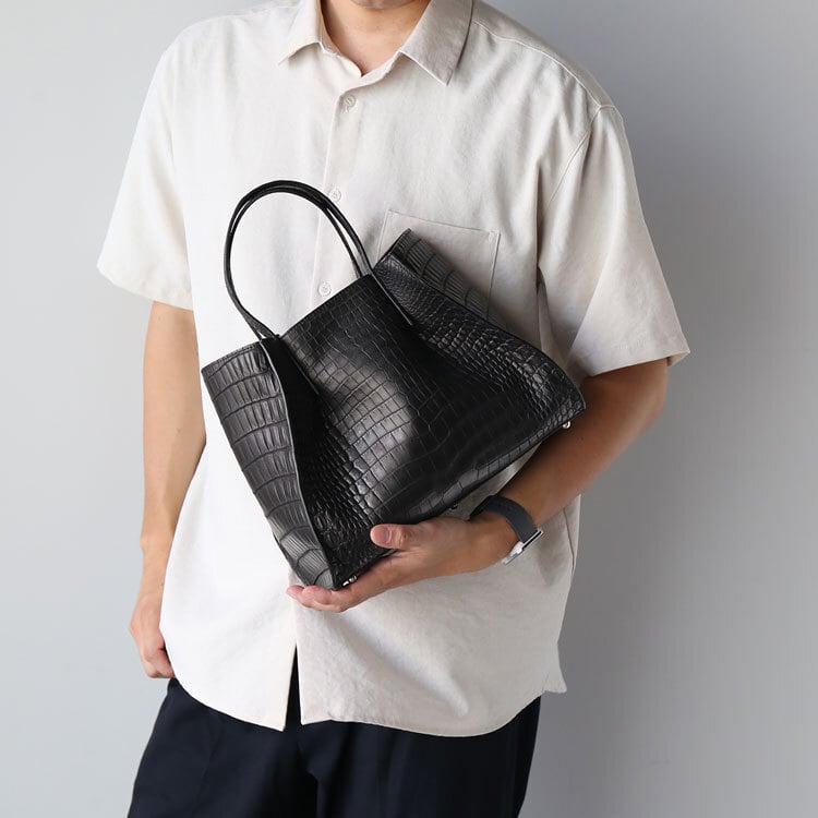 スモール クロコダイル メンズ トートバッグ 日本製 2way ポロサス センター取り マグネットボタン式 内装 ラムレザー ポーチ付き B5 サイズ 対応 斜め掛け ショルダーベルト付 保証書付 プレゼント ギフト 4FA(06001964-mens-1r)