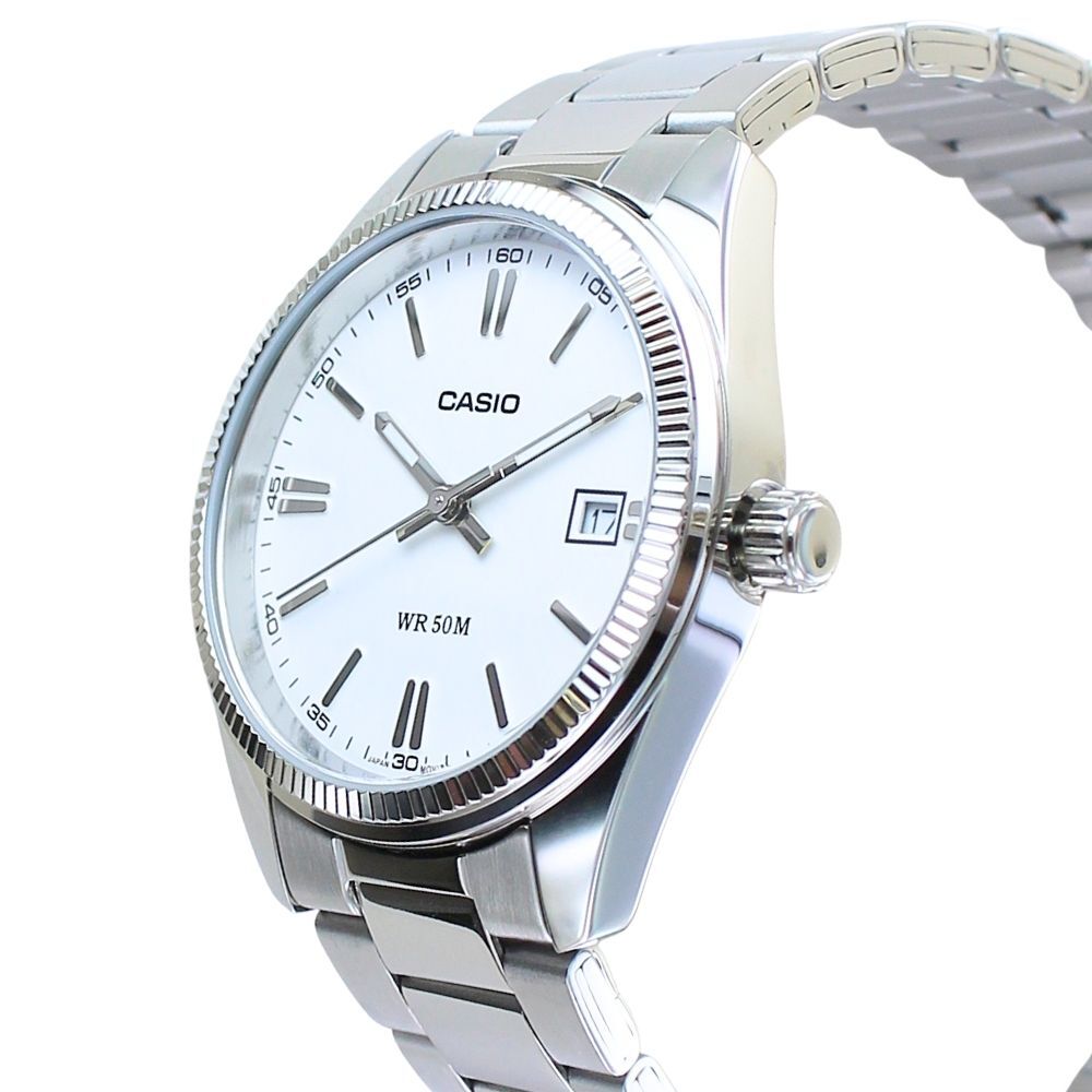 カシオ 腕時計 メンズ レディース シルバー ホワイト ユニセックス CASIO 海外モデル 日付表示 50m防水 プレゼント ギフト 収納ケース付き 成人 卒業 入学
