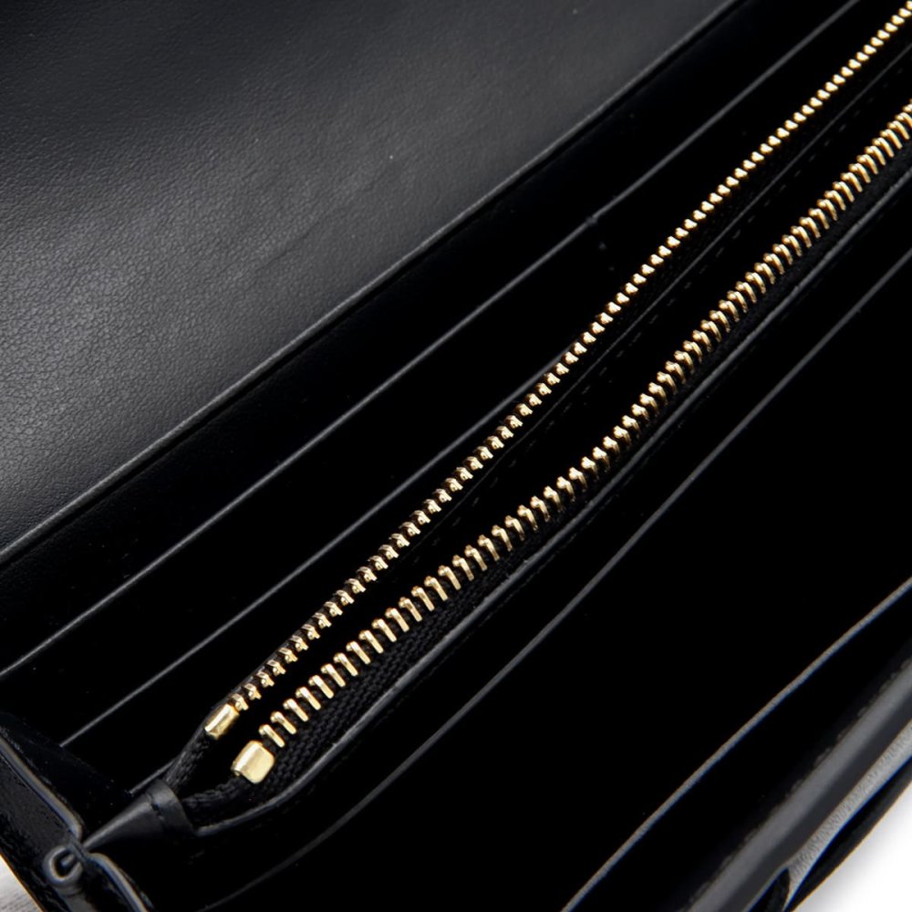 ボッテガヴェネタ BOTTEGA VENETA 長財布 レディース メンズ マキシイントレチャート 本革 ブラック 黒 かぶせ フラップ マグネット開閉 小銭入れ付き カード12枚 742694 V3UO3 8425