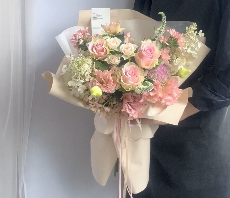LaFleurおまかせブーケ/ピンク 【 生花商品 】 フラワーギフト  生花 生花ブーケ 誕生日 記念日 開店祝い 送別 歓送迎 卒業 入学