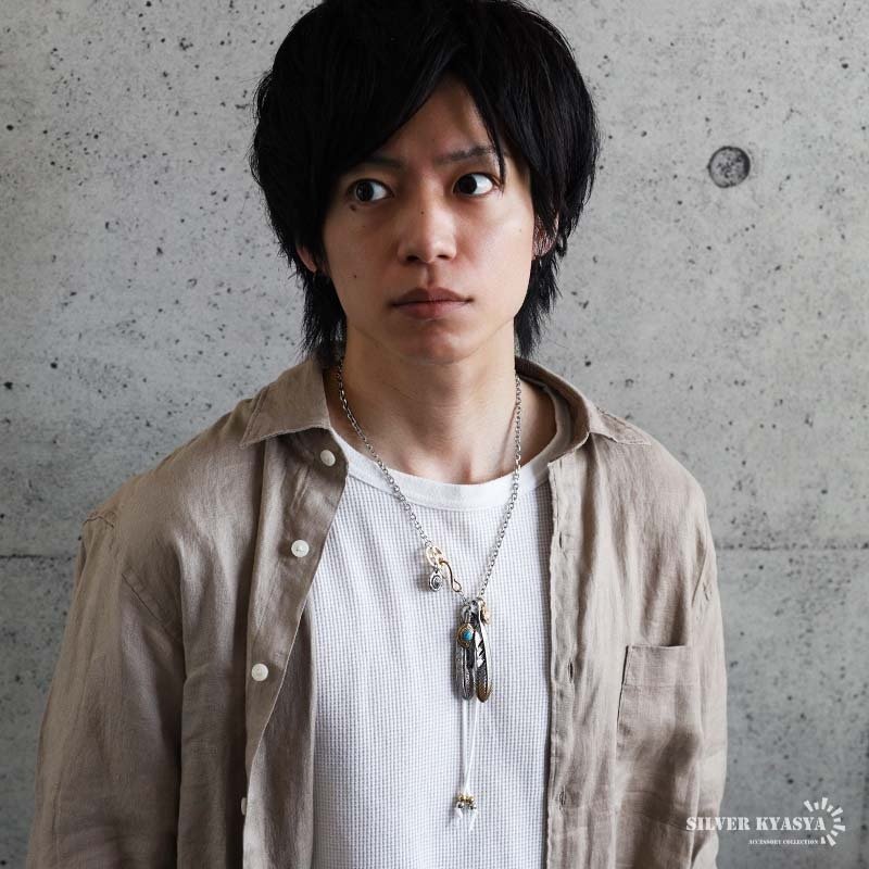 ステンレス フェザーネックレス インディアンジュエリー ペンダントネックレス メンズネックレス 18KGP 太角 あずきチェーン 太陽メタル 細身 羽根 イーグル 精巧 立体的 かっこいい 男性 金属アレルギー対応