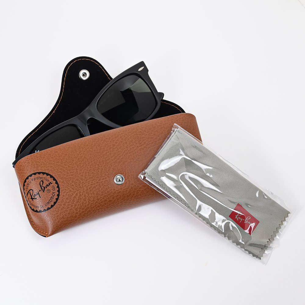 レイバン Ray-Ban サングラス 国内正規品 オリジナル ウェイファーラー 52サイズ ローブリッジフィット アジアンフィット ウェリントン スクエア型 男女兼用 メンズ レディース グリーン RB2140F 901S 52 22 150 3N 【スペシャルラッピング660円(別売り)】送別会 誕生日 お中元 結婚祝い 結婚式 高級 父の日 母の日 ホワイトデー