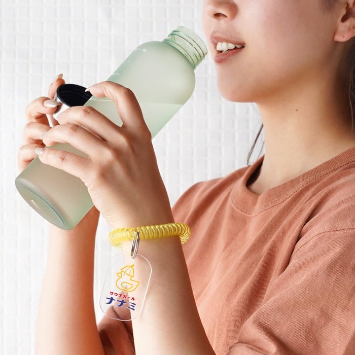 【 送料無料 】【 名入れ ニュー レトロ お湯 LIFE ボトル ＆ ボトルマーカー セット 】 名前入り サウナ グッズ プレゼント 女性 おしゃれ 人気 温泉 銭湯 ジム ギフト おすすめ かわいい サウナ好き 彼氏 誕生日 名入り レトロ 雑貨