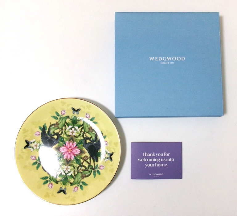ウェッジウッドWEDGWOOD　ワンダーラストWonderlust　ウォーターリリーWATERLILY　イエロー　２０センチプレート　ペア　【御結婚御祝・内祝・新築御祝・還暦御祝・御礼・寿・ギフト包装可能】