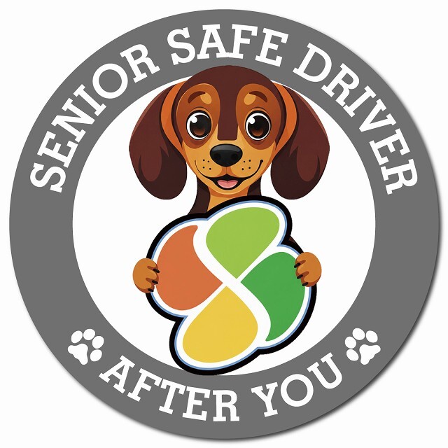 カーサイン 高齢者マーク SENIOR SAFE DRIVER ダックスフンド マグネット 強力 直径13cm 肉球 日本製 車 ステッカー
