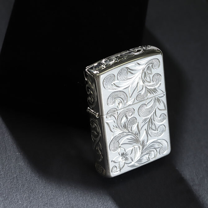 Zippo ライター ジッポライター 愛煙家 喫煙 シルバー925 スターリングシルバー #13 レギュラータイプ スクロール プルメリア 5面手彫り ハワイアンジュエリー ブランド おしゃれ かっこいい BY THE SEA バイザシー 彼氏 夫 男性 メンズ プレゼント ハロウィン 【品番：FL102S】