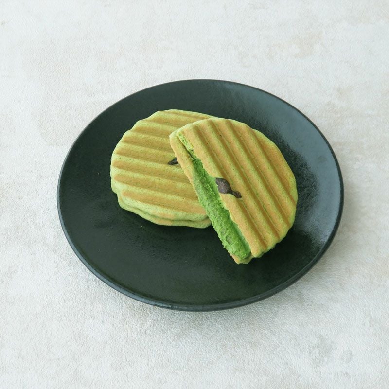 【敬老の日特選】和スイーツと宇治玉露詰合せ／抹茶焼き菓子と銘茶ギフト ヴァッフェル わらび餅 日本茶 玉露 お茶 抹茶スイーツ 焼き菓子詰め合わせ お茶とお菓子 感謝 御礼 内祝い 誕生日 記念日 おいしい デザート 和風 和スイーツ おやつ お茶菓子 甘いもの好き 抹茶好き