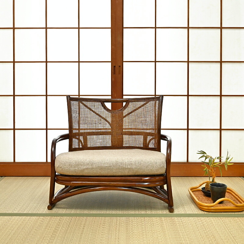 座椅子 あぐら ラタンチェア ローチェア rattan 椅子 リラックス フロアチェア ラウンジチェア パーソナルチェア イージーチェア ベージュ ナチュラル インテリア 和風 日本 畳 ひとり暮らし リビングチェア 北欧 おしゃれ 洋室 和室 ギフト