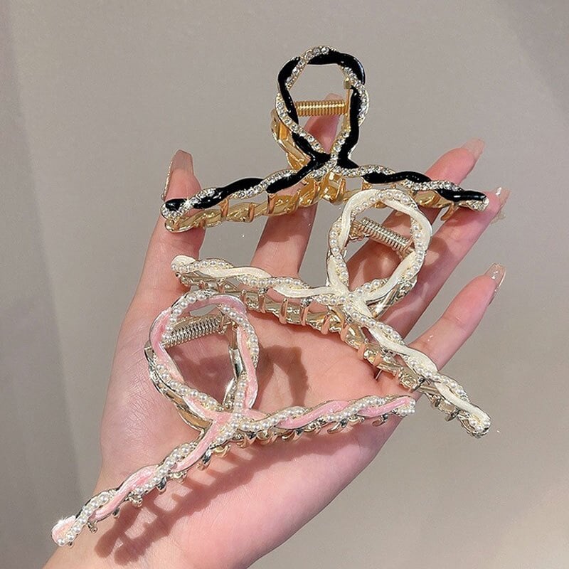 ヘアクリップ しっかり留まる パール ビーズ キラキラ バンスクリップ 髪留め バレッタ バンス ヘアアクセサリー 大人 シンプル 大きい おしゃれ かわいい 髪 ホワイト ブラック トレンド ガーリー 落ちにくい ボリューム ギフト ロングヘア