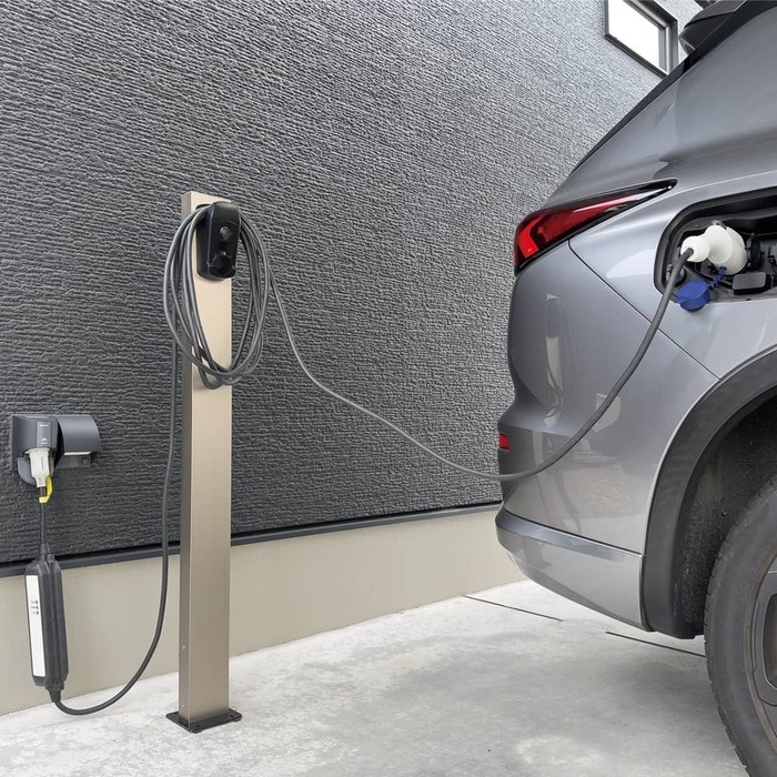 EV充電ケーブルスタンド EVケーブル収納ポール 充電ケーブル収納 屋外 防水 日本製 盗難防止 省スペース 簡単設置