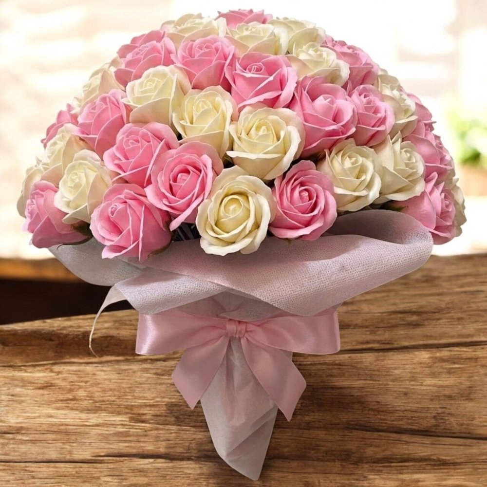 【ミルキーピーチ】「サヴォンローズ」 花束 ブーケ バラの花束 薔薇の花束 花ギフト フラワーギフト フラワーボックス プロポーズ サプライズ ソープフラワー シャボンフラワー 石鹸フラワー 石鹸の花 石鹸のバラ 枯れない花 インテリア 母の日 父の日 敬老の日 クリスマス バレンタイン ホワイトデー 誕生日 入学 卒業 就職 結婚祝い 結婚記念日 退職祝い 記念日 