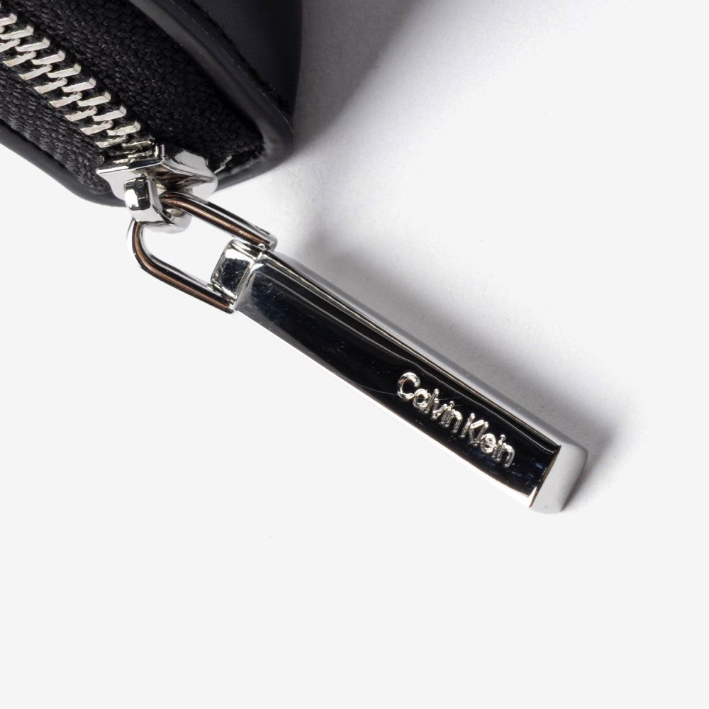 カルバンクライン Calvin Klein EMBOSSED LOGO LARGE ZIP AROUND エンボスロゴ ラージ ジップウォレット K60K612952 長財布 レディース 財布