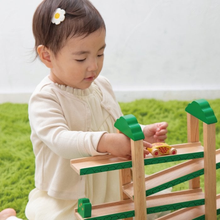 木のおもちゃ 2歳 1歳 1.5歳 誕生日 プレゼント 男の子 女の子 ラッピング無料 指遊び 知育 玩具 保育園 幼稚園 長く遊べる 集中力 お昼寝 お遊びおうちで遊べる ギフト 安全 動物 スロープ