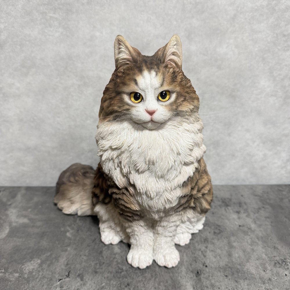 WooBia ウービア 猫 置物 お座りノルウェージャンフォレストキャット マスターズエディション 高さ29.5cm リアル 長毛 ネコ アニマルオブジェ 玄関 リビング インテリア 猫好き 新築祝い 開店祝い 退職祝い プレゼント ギフト