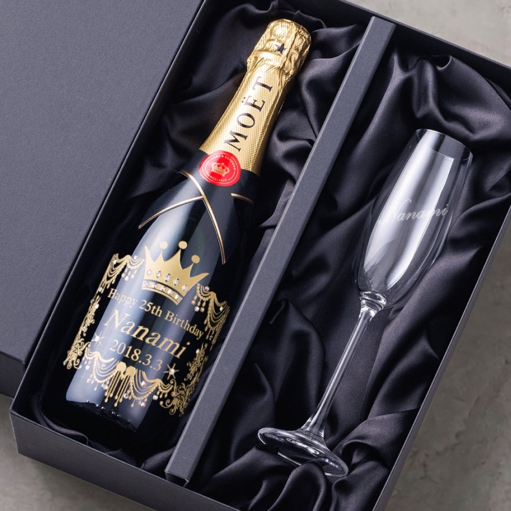 【正規品ボトル使用】名入れ モエ＆シャンパングラスセット with SWAROVSKI 名入れ お酒 シャンパン ワイン 彫刻 ボトル スワロフスキー お酒【バースデー《誕生日》】【ウェディング《結婚》】【父の日】【母の日】【クリスマス】【記念日】【開店】【卒業】　
