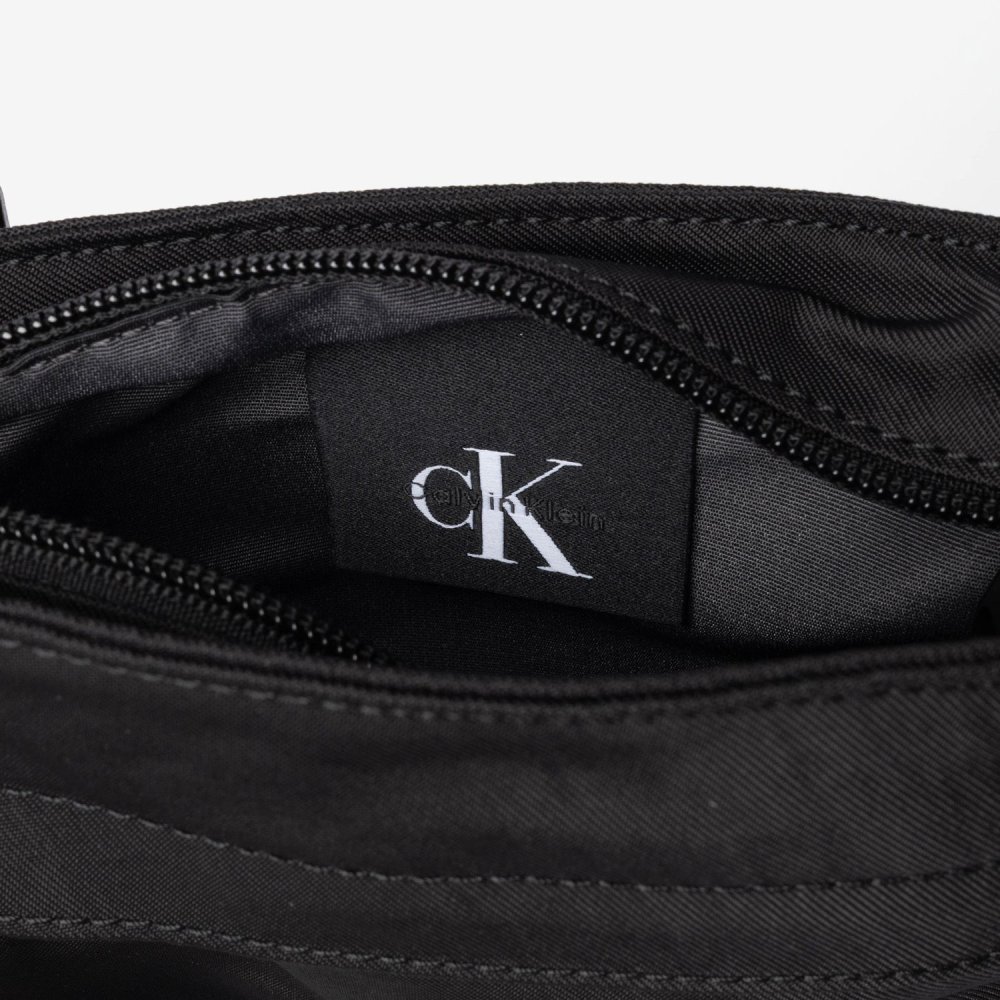 カルバンクライン Calvin Klein BOLD FLATPACK ボールド フラットパック LV04D3178G ショルダーバッグ メンズ バッグ