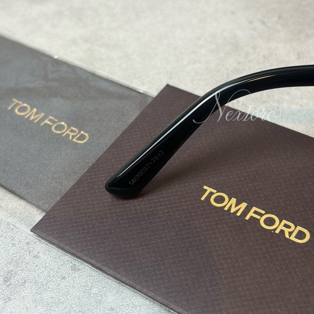 【並行輸入品】【正規品・新品 箱付き】TOMFORD トムフォード TF970K FT970K 01A イタリア製 サングラス メガネ 眼鏡 メンズ レディース TOM FORD トム フォード 伊達メガネ