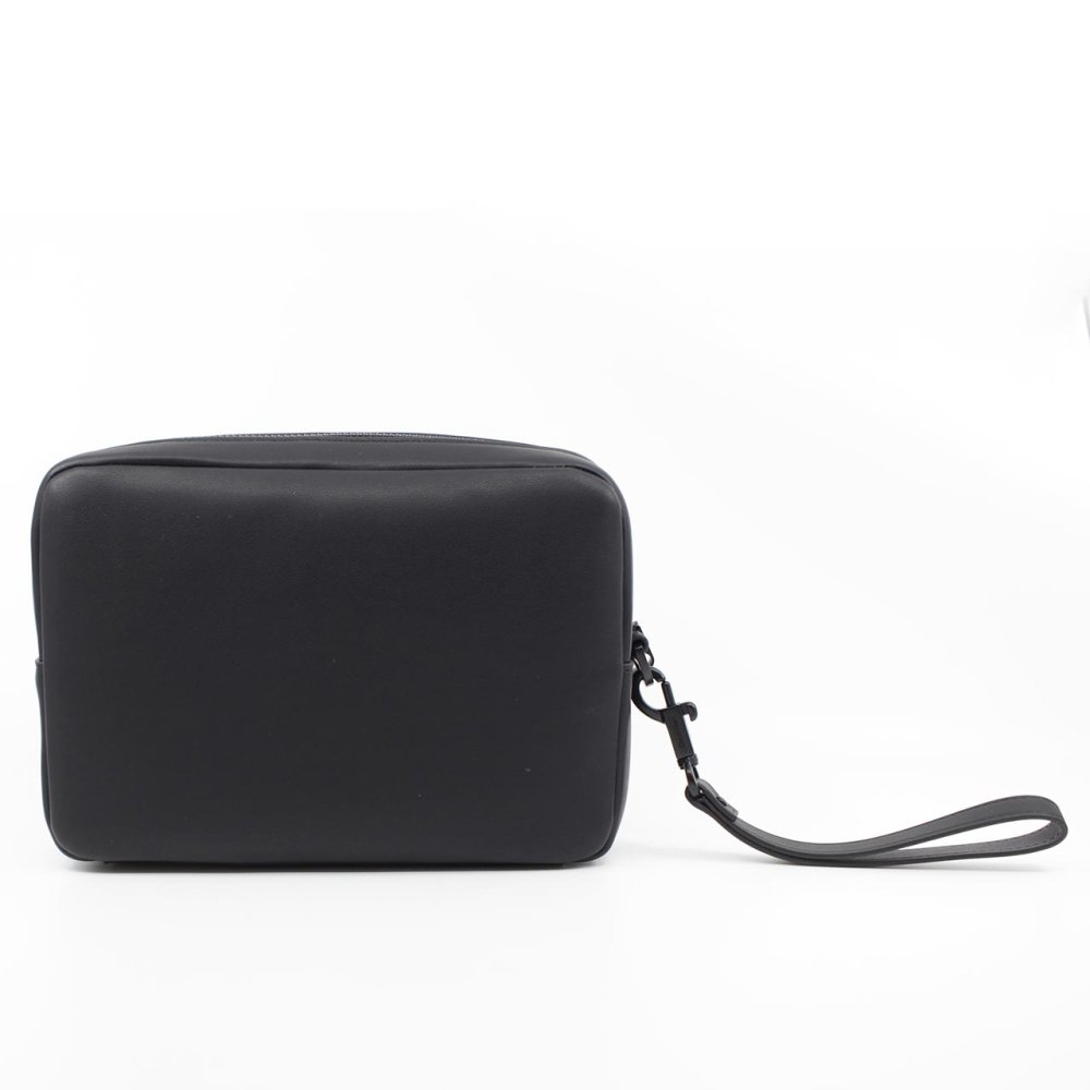 カルバンクライン　CK　Calvin Klein　セカンドバッグ　LV04D1257G UB1　ブラック BLACK　BOLD POUCH WITH HANDLE　ボールド ポーチ ウィズ ハンドル　クラッチバッグ　Europeライン