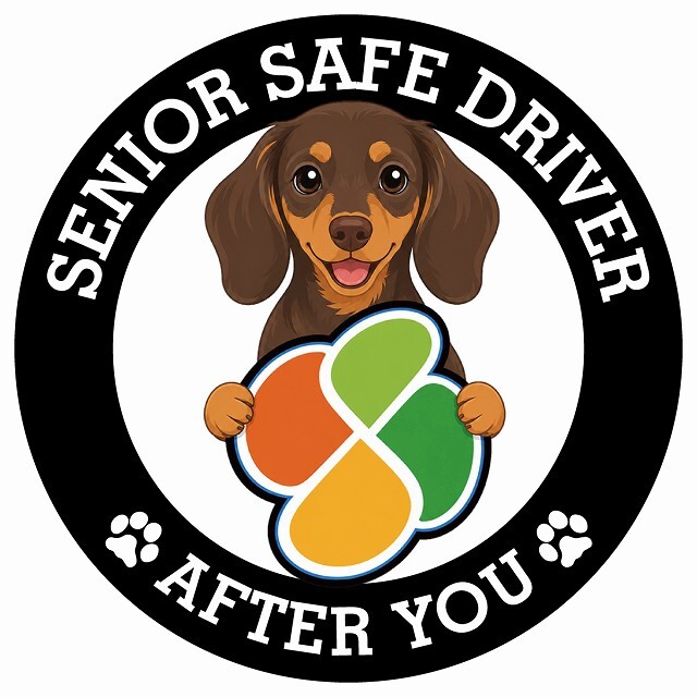 カーサイン 高齢者マーク SENIOR SAFE DRIVER ミニチュアダックスフンド ステッカー シール 直径13cm 肉球 日本製 車