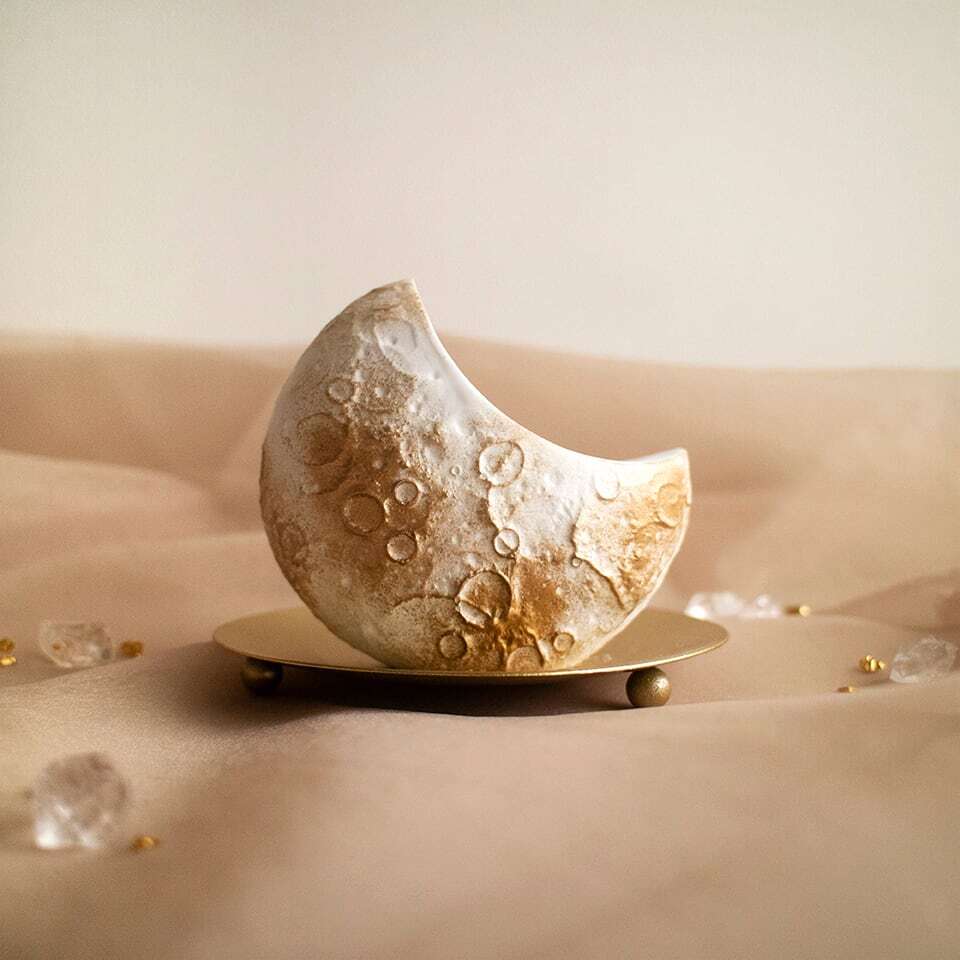 moon ship stone《夢の旅へ誘う 月船のアロマストーンオブジェ》火を使わない香るインテリア