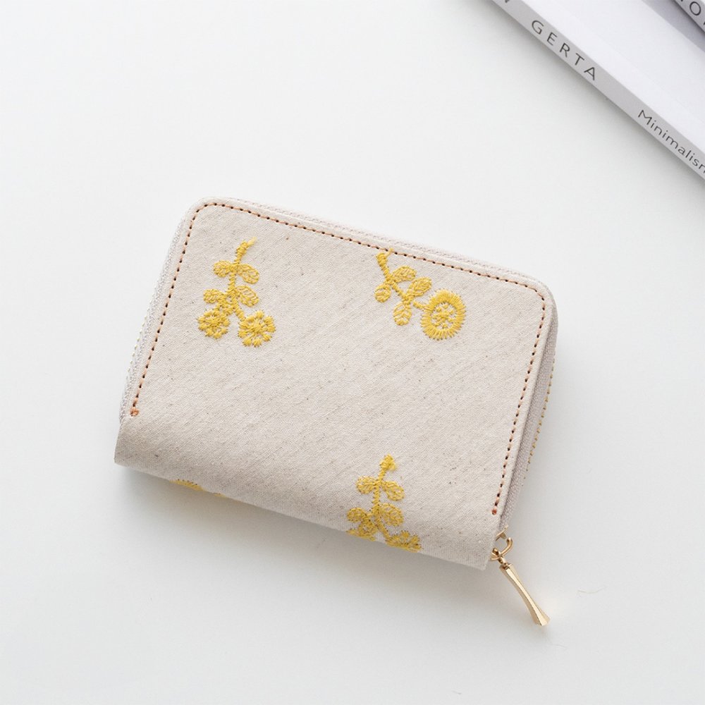 お札が折れない コンパクトウォレット 【 たんぽぽ日和 】 全面 刺繍 たんぽぽ ナチュラル イエロー ミニ財布