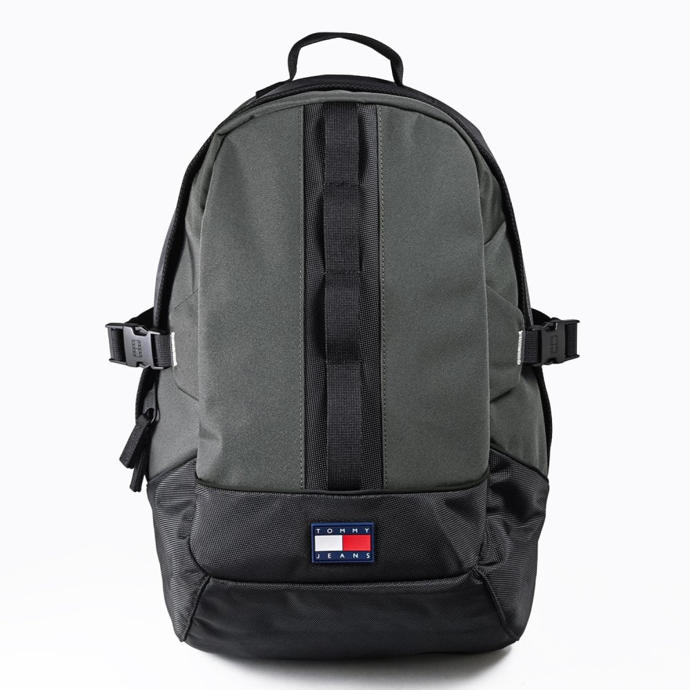 高品質ヨーロッパ輸入モデル トミーヒルフィガー TOMMY HILFIGER バッグ バックパック リュック TOMMY JEANS OUTDOORS レディース メンズ ブラック AM0AM14625 BDS BLACK 送別会 誕生日 結婚祝い 結婚式 彼氏 息子 夫 男性 名刺入れ 高級 父の日 母の日 即日発送