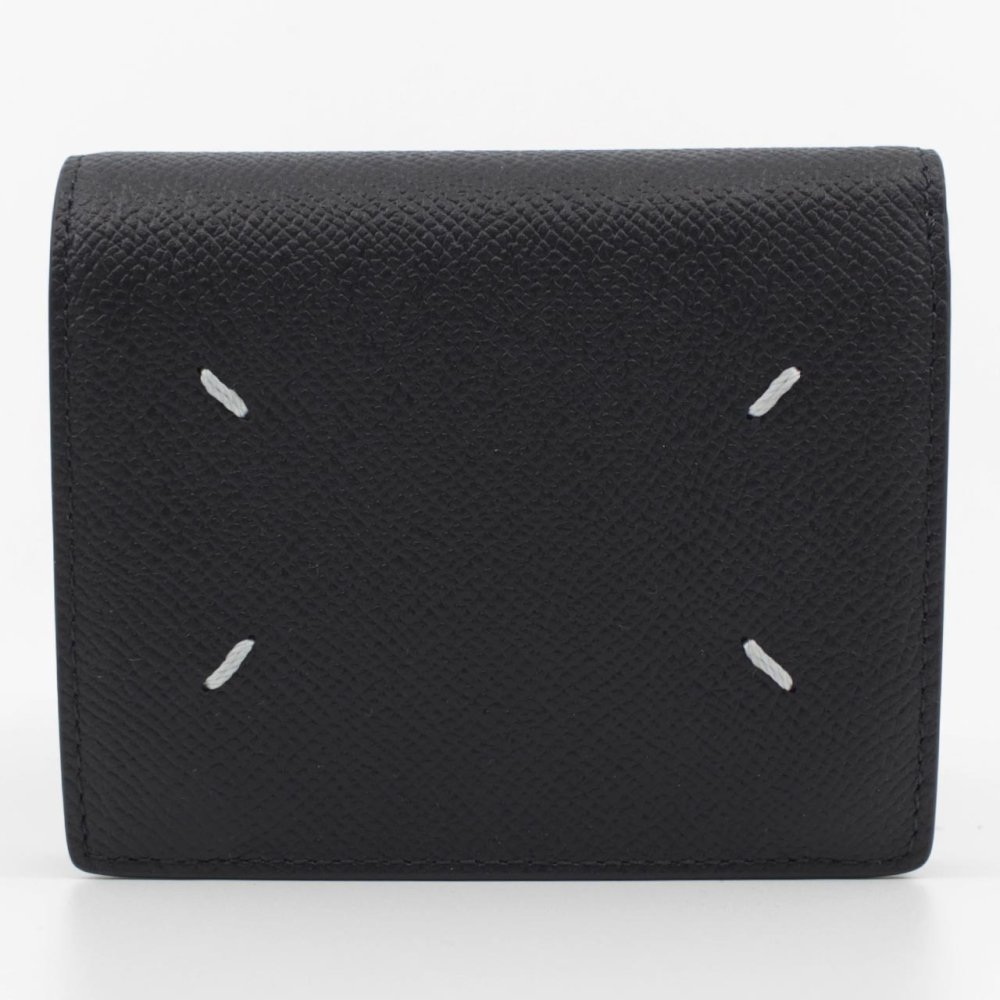 メゾン マルジェラ　Maison Margiela　二つ折り財布　SA3UI0007 P4745 T8103　ブラック　グレインレザー　4ステッチ バイフォールド ウォレット　コンパクト財布　シンプル ミニウォレット