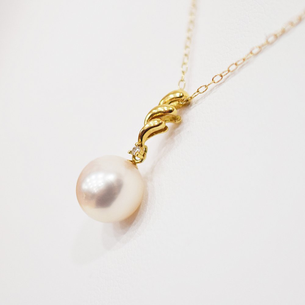 ［pearl582］ 8mm - 8.5mm ホワイトピンク ペンダント ダイヤモンド付 あこや真珠 0.01ct