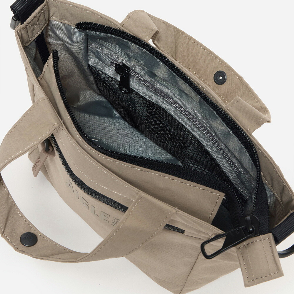 エーグル AIGLE ミニトートバッグ CITY 撥水 2WAYミニショルダーバッグ 2L リサイクルナイロン ショルダーバッグ 手持ち メンズ レディース ZNHBX52