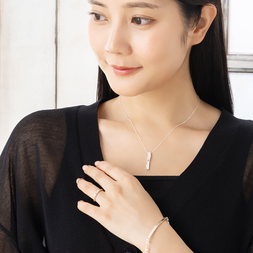 【 刻印対応 】 リング レディース 変色しにくい 最高級 ダイヤモンド シルバーリング 指輪 刻印 レディース LSR0098DLRM シンプル ギフト 誕生日 名入れ 彼女 妻 嫁 娘 プレゼント 普段使い 指輪 ダイヤモンド ロジウム 誕生日プレゼント 卒業祝い 記念日 人気 ブランド 人気 人気ブランド 夏アクセサリー ご褒美ジュエリー 彼女 ギフト バースデー ギフト 記念日