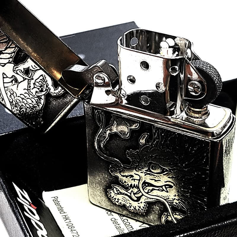 ZIPPO 守護龍 ライター 龍 大型メタル貼りドラゴン ジッポ クロームイブシバレル 和柄 竜 アンティーシルバー 日本 縁起物 おしゃれ かっこいい 銀 メンズ 渋い ギフト 龍彫刻 プレゼント