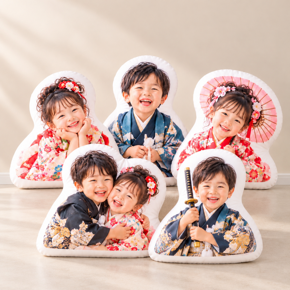七五三祝い 写真入りオリジナルクッション 子供 孫 家族写真 誕生日 敬老の日 記念日 成長記録 3歳 5歳 7歳 男の子 女の子 着物 和装 祖父母 おじいちゃん おばあちゃん オーダーメイド 写真プリント インテリア雑貨 記念品 家族の思い出 入園祝い 卒園祝い 入学祝い 母の日 父の日 長寿祝い 還暦祝い 古希祝い 喜寿祝い 米寿祝い 出産祝い 内祝い サプライズギフト オリジナルグッズ