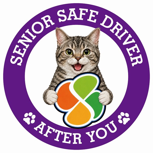 カーサイン 高齢者マーク SENIOR SAFE DRIVER アメリカンワイヤーヘア ステッカー シール 直径13cm 肉球 日本製 車