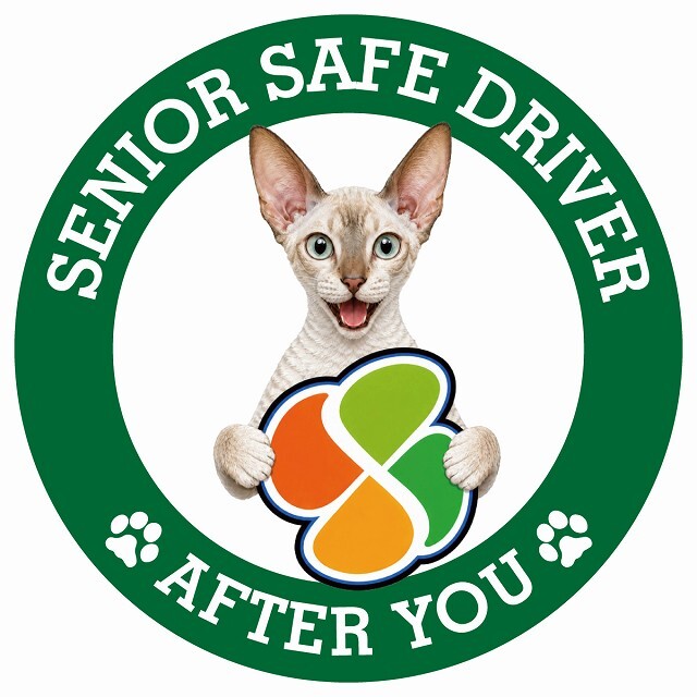 カーサイン 高齢者マーク SENIOR SAFE DRIVER コーニッシュレックス ステッカー シール 直径13cm 肉球 日本製 車