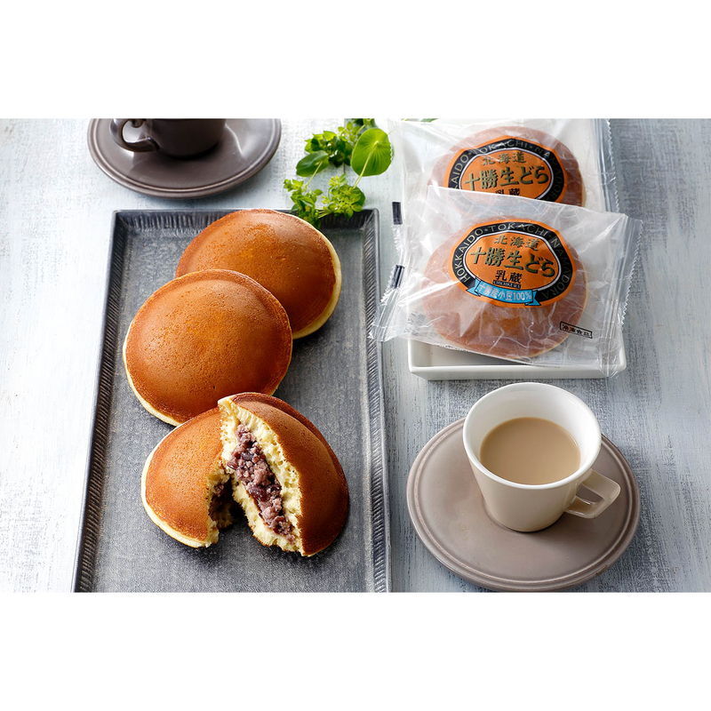 「乳蔵」十勝生どら10個 (440219) [お中元][お歳暮] ※送料無料(北海道・沖縄・離島への配送不可)