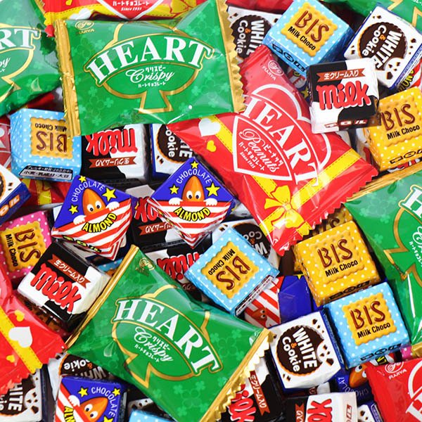 (全国送料無料) お菓子 詰め合わせ 【チロル増量中！】チロルチョコ バラエティ＆不二家 ハートチョコレート2種 詰め合わせ メール便 (omtmb9629z）