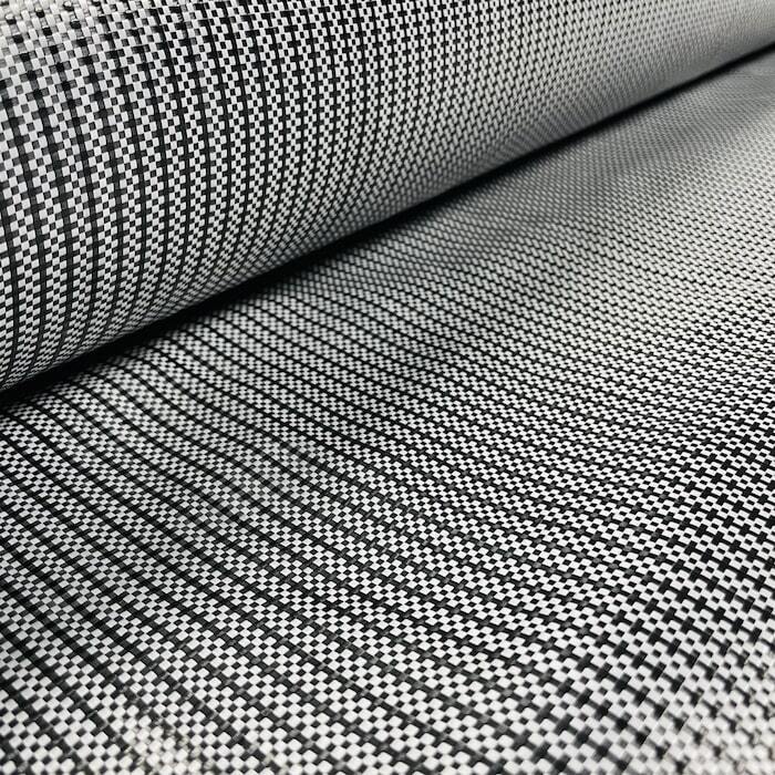 高質草よけシート 白黒 1m×100m 1本 防草シート 耐久年数4年から6年 抗菌剤 UV剤入り ホワイト ブラック 人工芝の下に 除草シート 雑草防止シート 雑草対策 農業資材 太陽光発電 庭 マルチング 作物 野菜 果物 畑 農業 農園 農家 園芸
