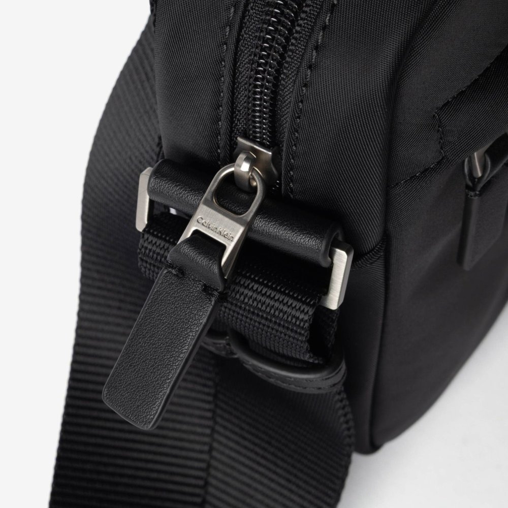 カルバンクライン Calvin Klein SLEEK REPORTER スリーク レポーター LV04D3180G ショルダーバッグ メンズ バッグ