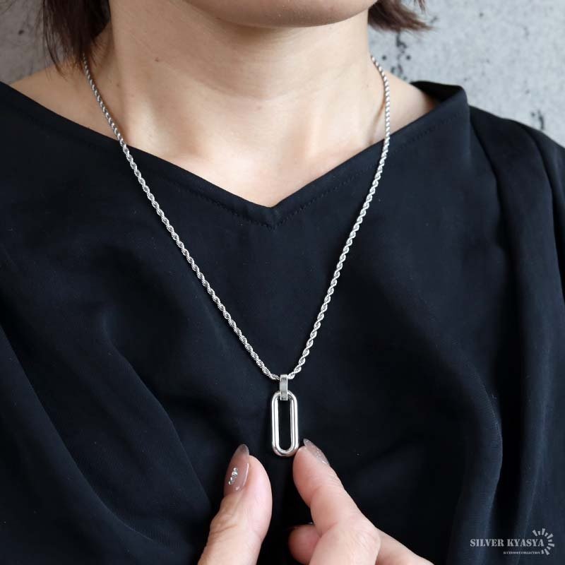 ステンレス オーバルネックレス ペンダント 3カラー レディース ロープチェーン 縦長 楕円 中空 モチーフ シンプル 上品 モード カジュアル 女性用 アクセサリー 首飾り シルバー ゴールド ブラック トレンド 個性的 人気