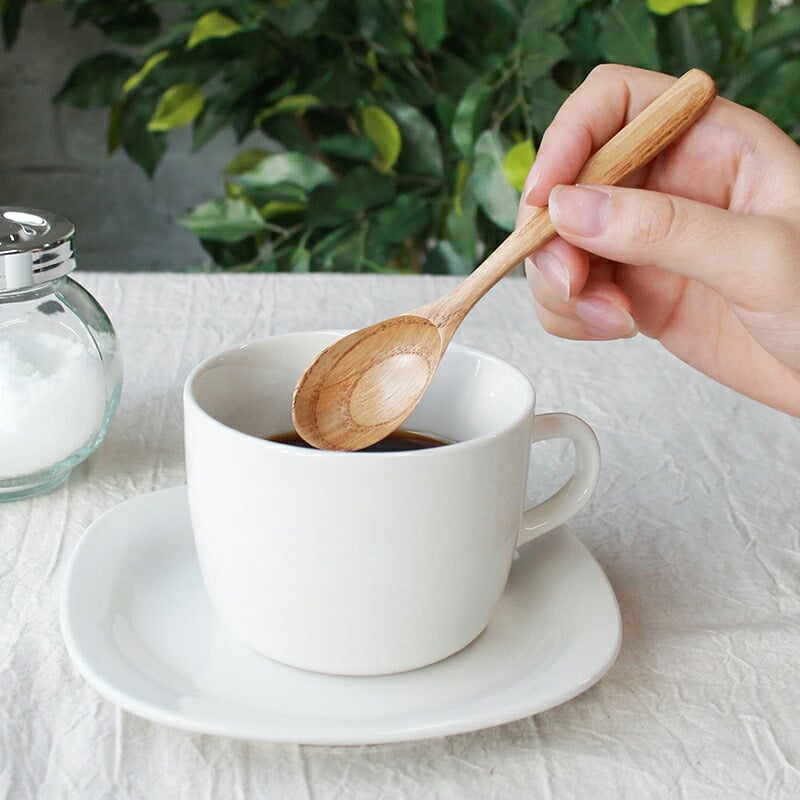 スプーン カトラリー おしゃれ 木 木製 コーヒースプーン ティースプーン 業務用 かわいい 小さめ デザートスプーン 13.8cm スープ 漆 天然木製 食器 コーヒー デザート カフェ風 シンプル 栗の木 アイスクリーム