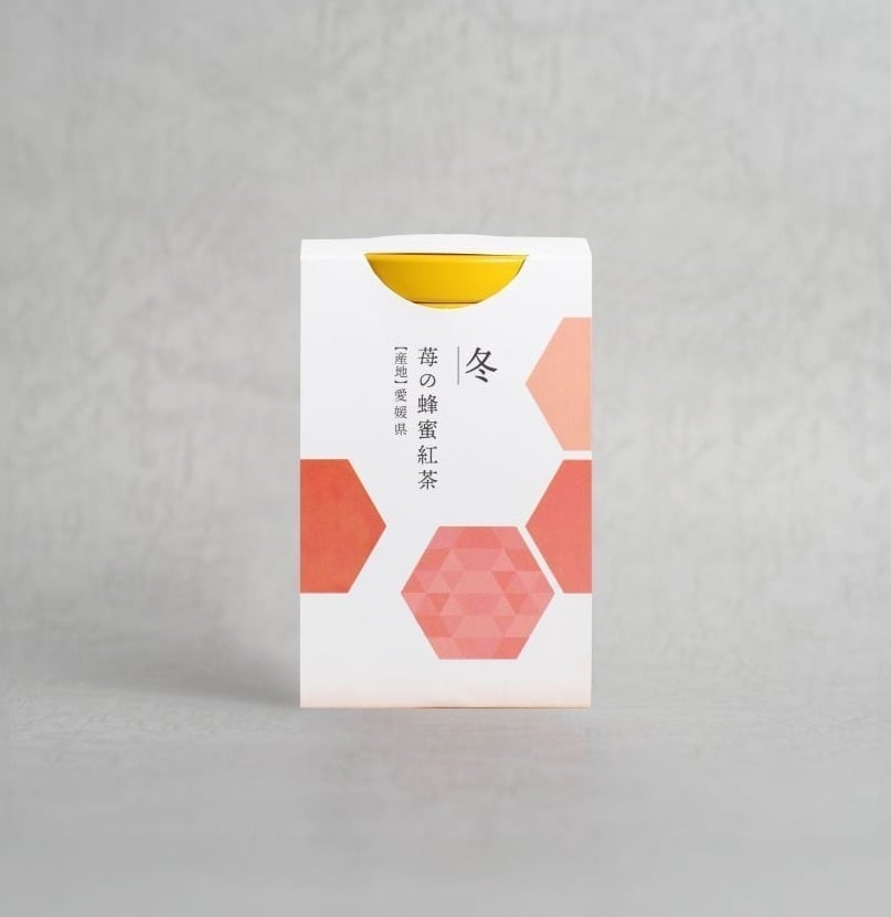 【選べる4缶】はちみつ茶葉園 プレミアム蜂蜜紅茶ギフトセット【春】 桜葉（静岡産）、瀬戸内れもん（広島産）【夏】 清見おれんじ（広島産）、白桃（長野産）【秋】 蜜りんご（青森産）、生姜（高知産）【冬】 苺（愛媛産）